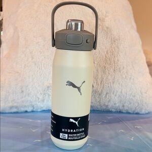 NWT Puma Gray and Cream Hydration Bottle